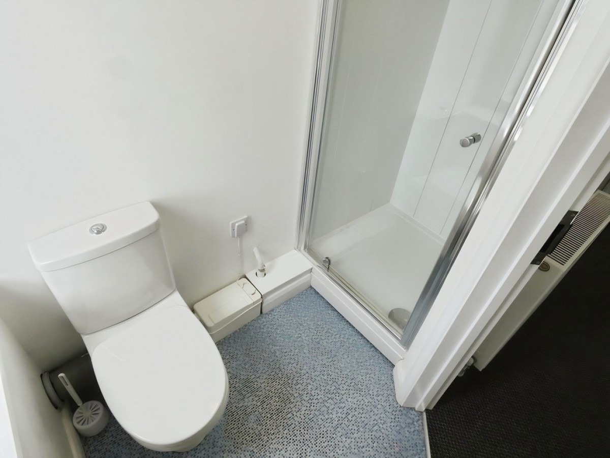 London Road, Gloucester