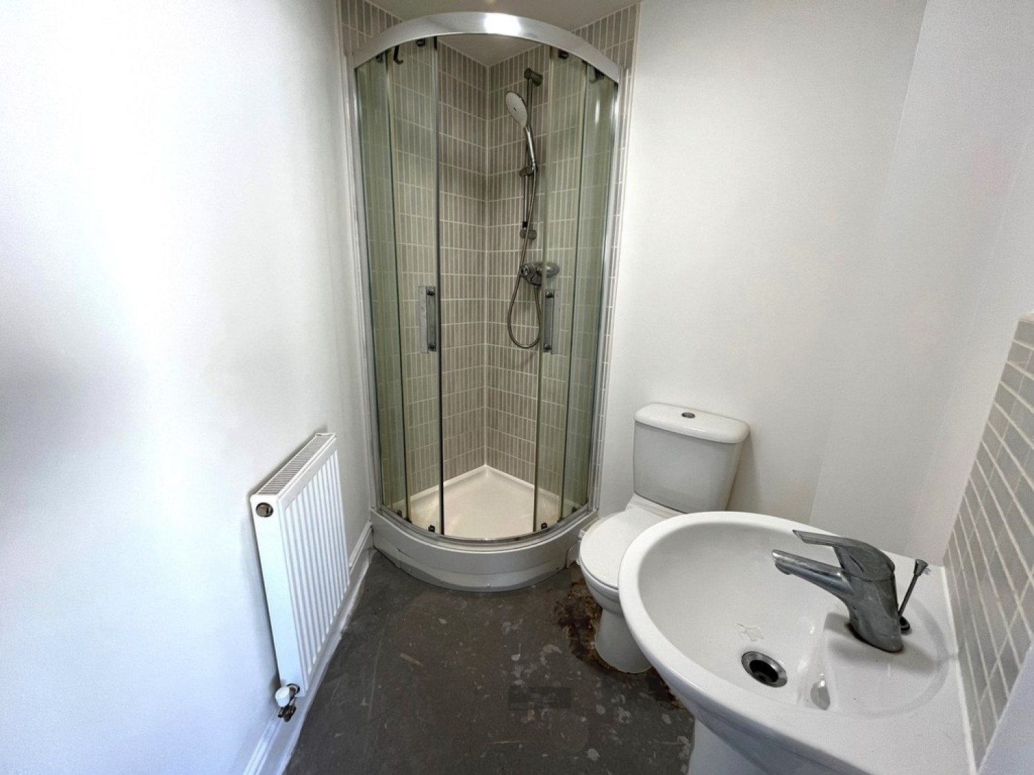 Longhorn Avenue, Gloucester