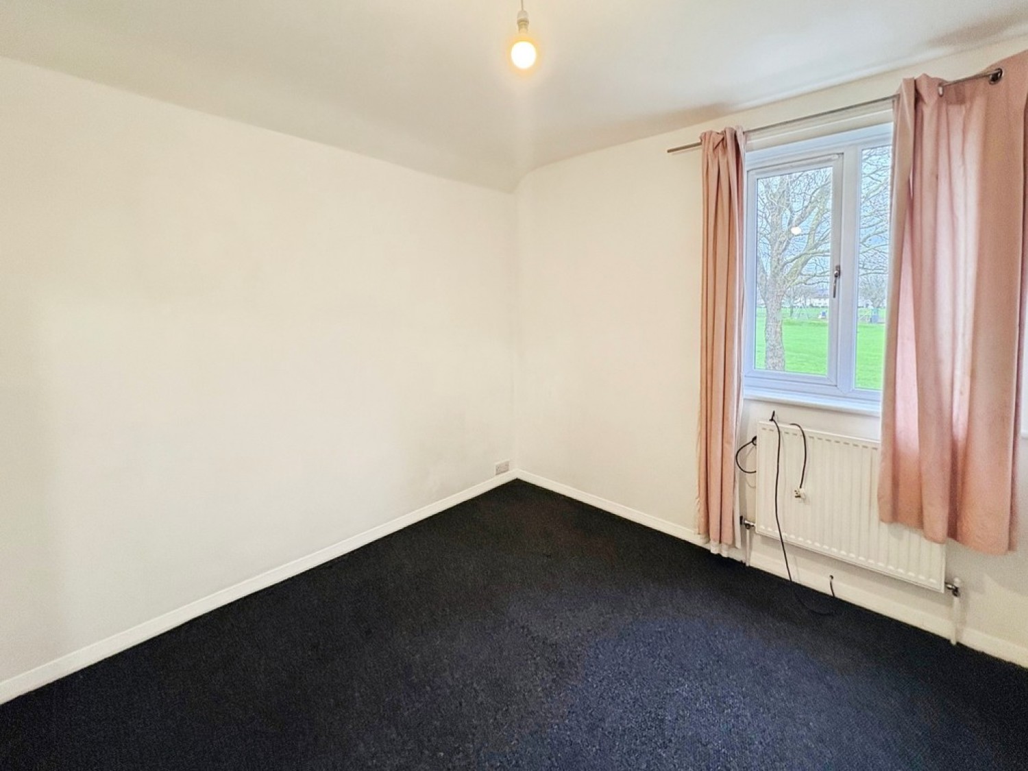 3 bedroom House for Letting Dorney Road, Linden, Gloucester
