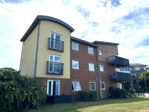 Longhorn Avenue, Gloucester