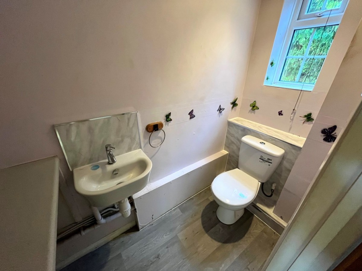 Eagle Way, Abbeydale, Gloucester