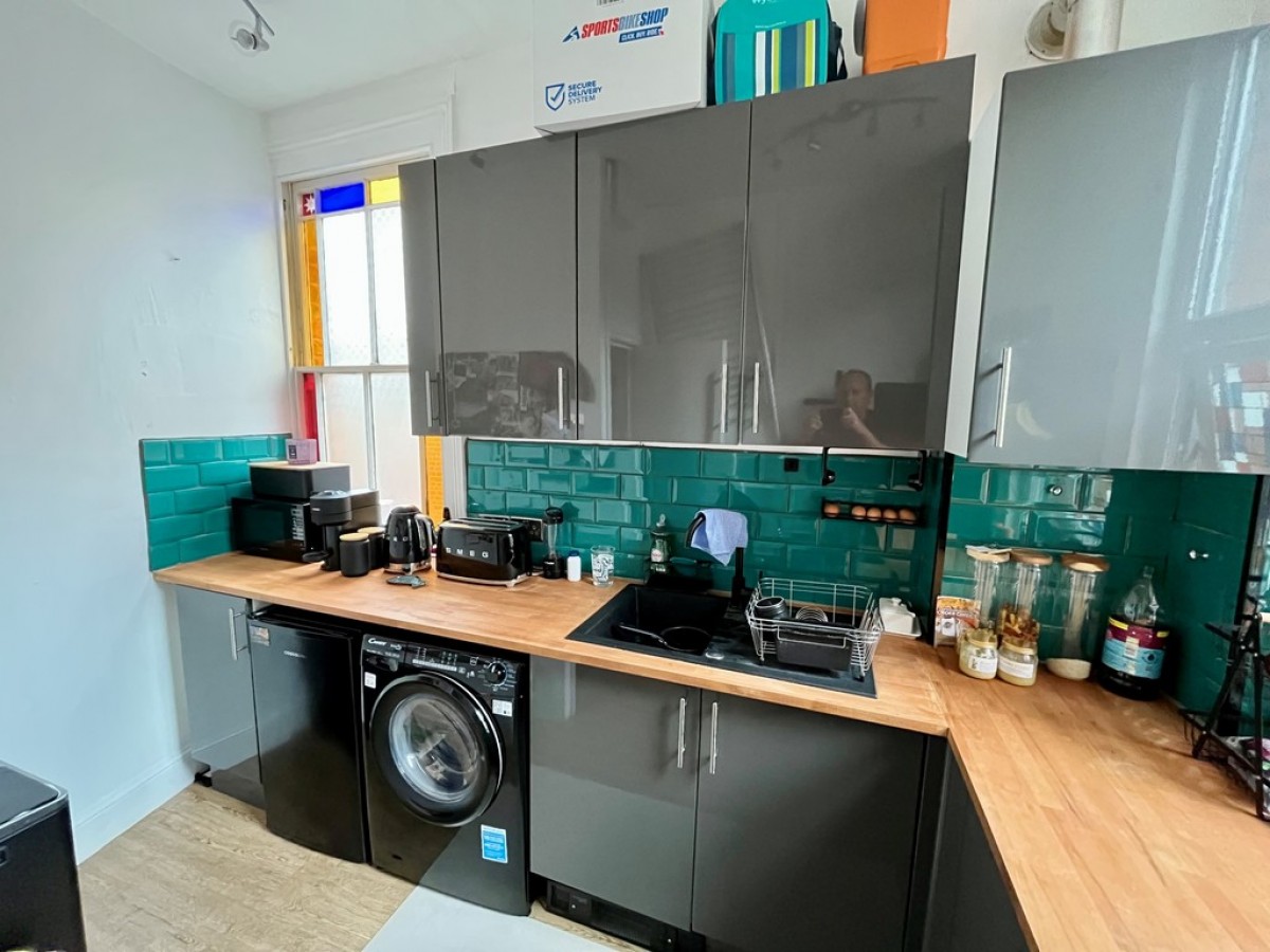 Flat C , 48 Weston Road
