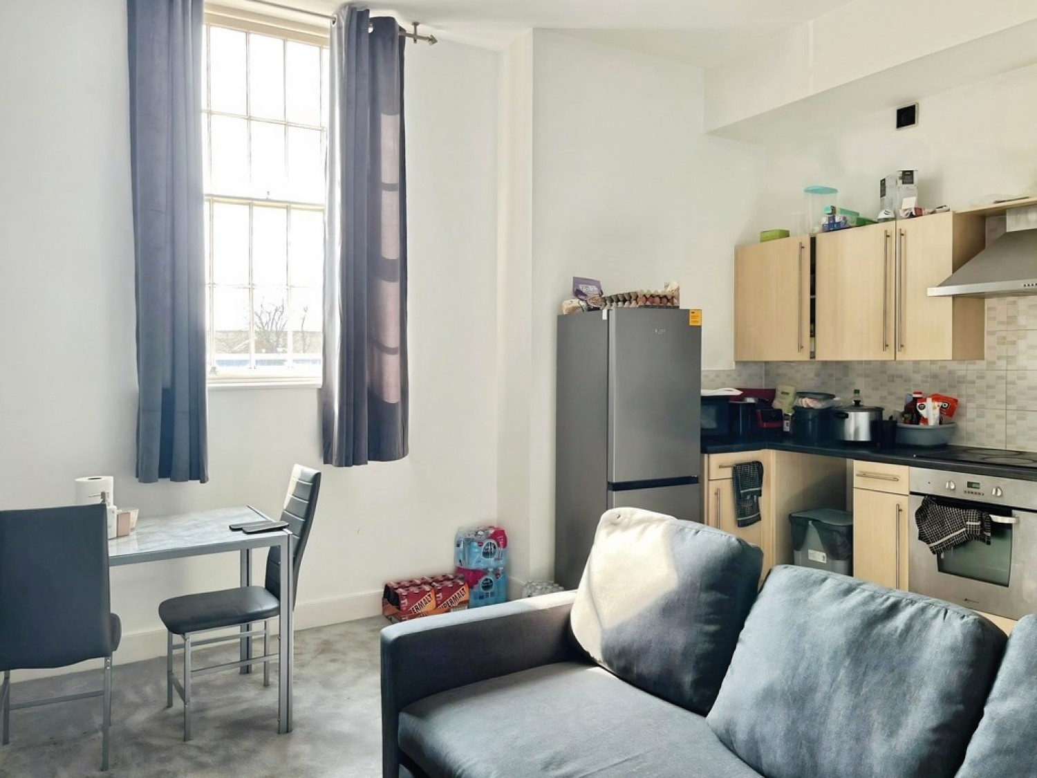 2 bedroom Flat for Letting The Crescent, Gloucester