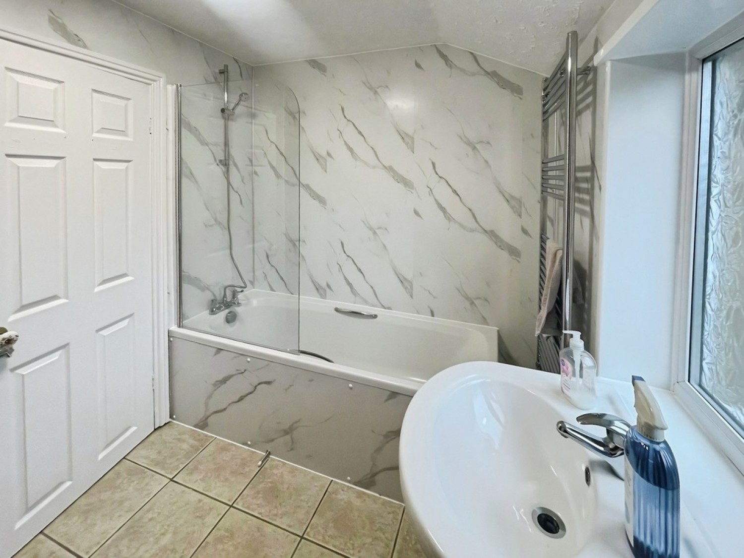 3 bedroom House in Stanley Road, Gloucester