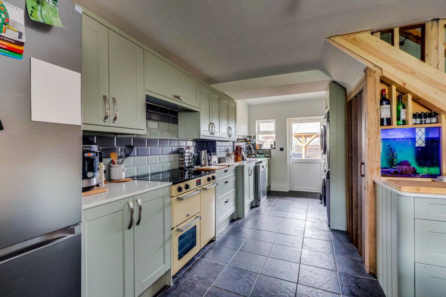 4 bedroom House for Sale Hucclecote, Gloucester, Gloucestershire