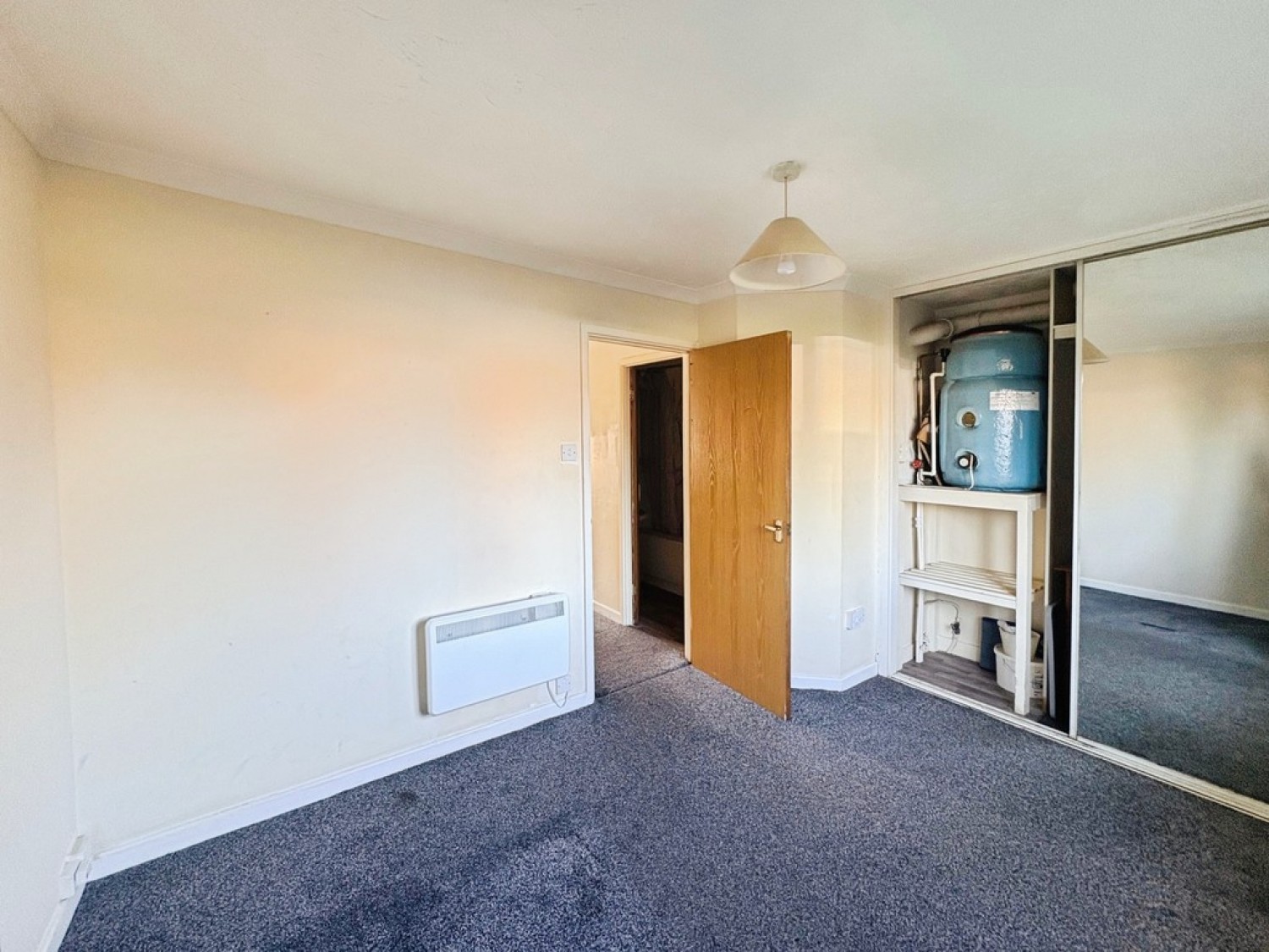 1 bedroom Flat for Sale Woodford Court, Gloucester