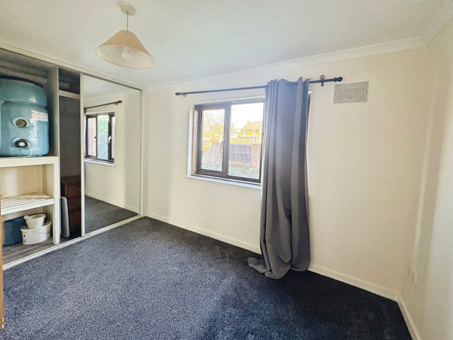 1 bedroom Flat for Sale Woodford Court, Gloucester