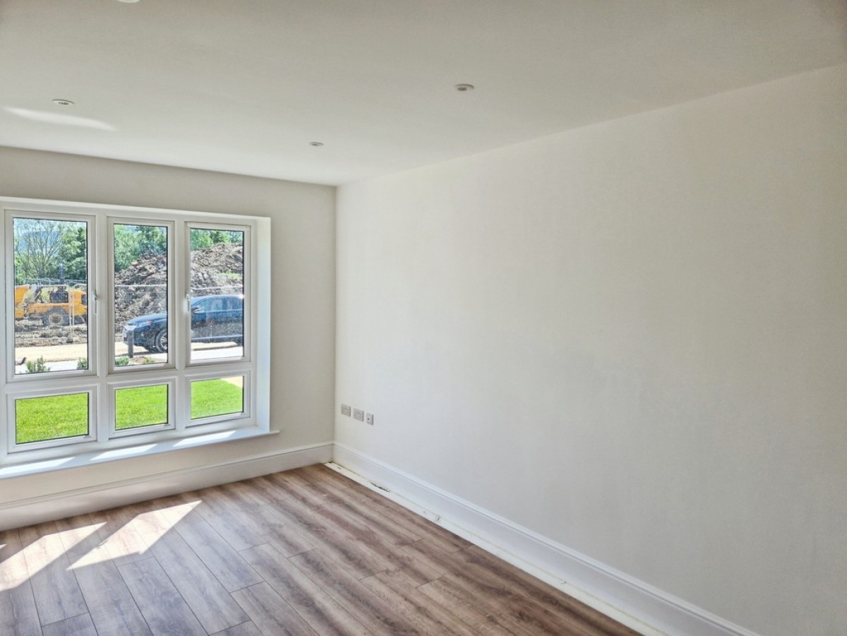 Caligae Square, Brockworth