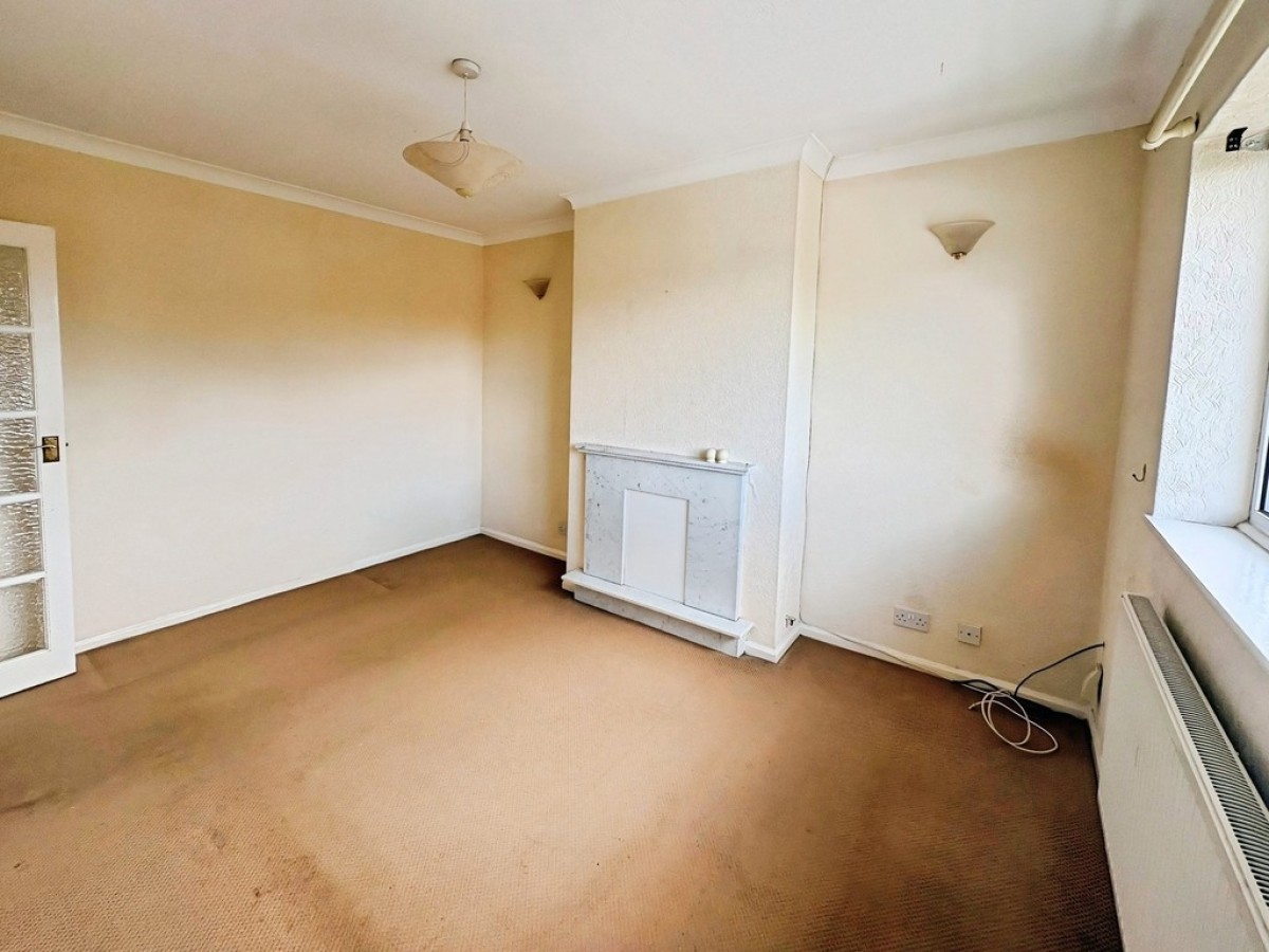 Chesterton Court, Longford