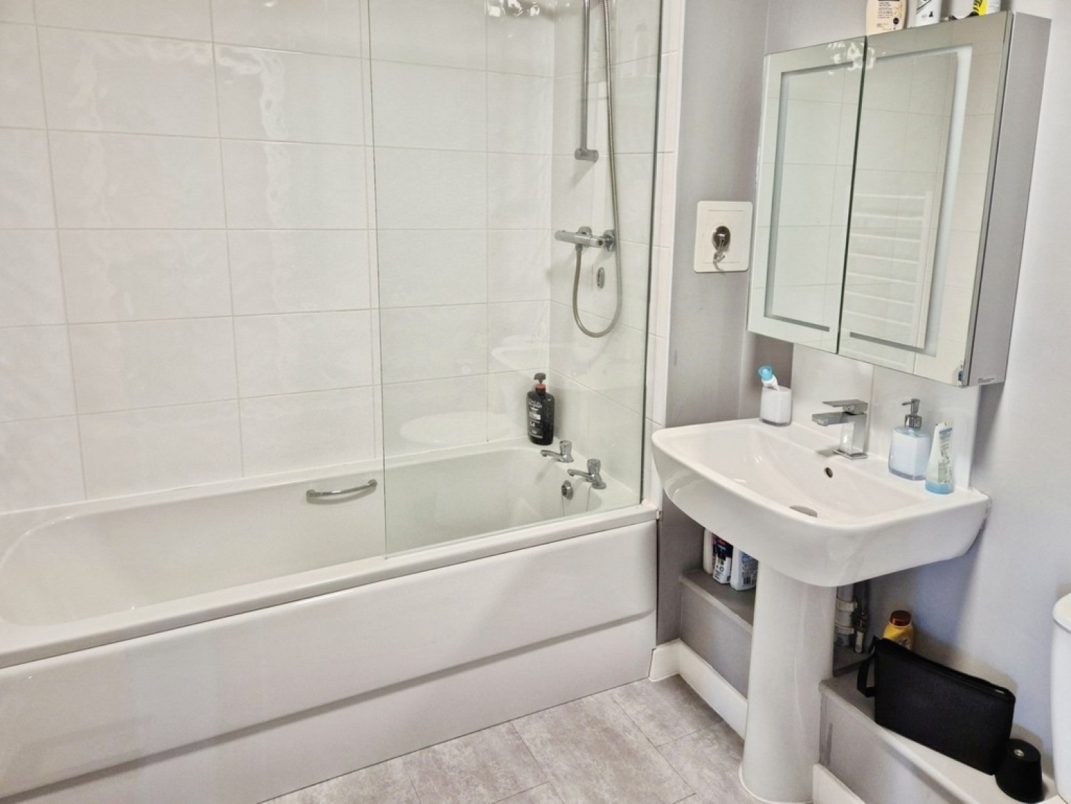 1 bedroom Flat for Letting Walkinshaw Court, Gloucester, Gloucestershire