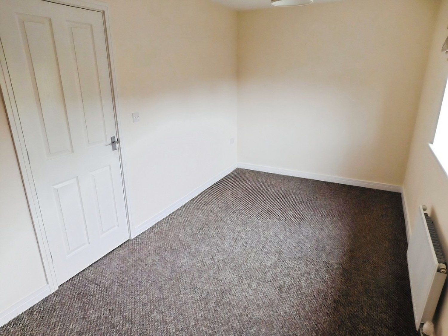 2 bedroom House for Letting Roman Crescent, Hucknall, Nottingham