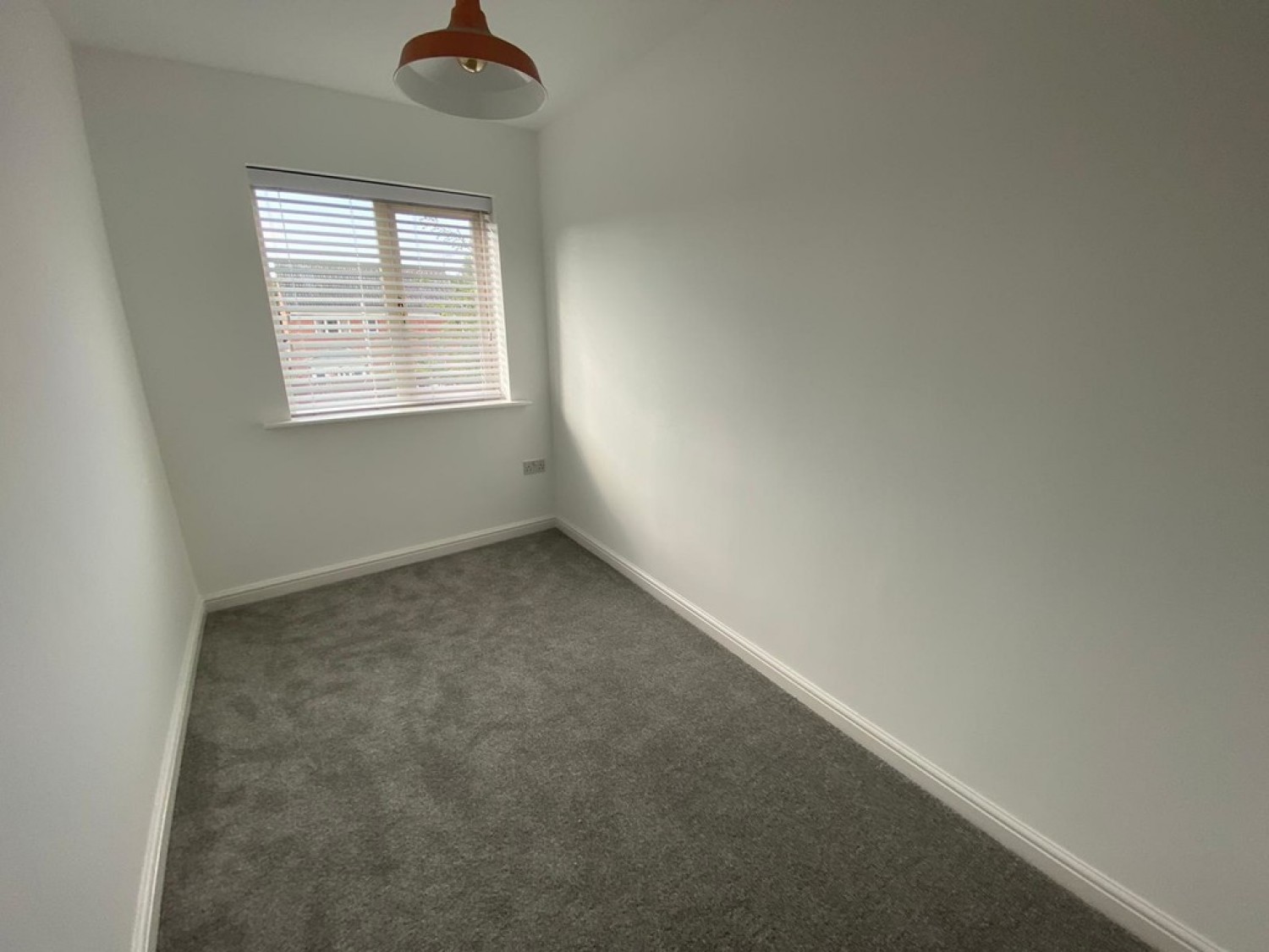 Mansfield Road, Clipstone