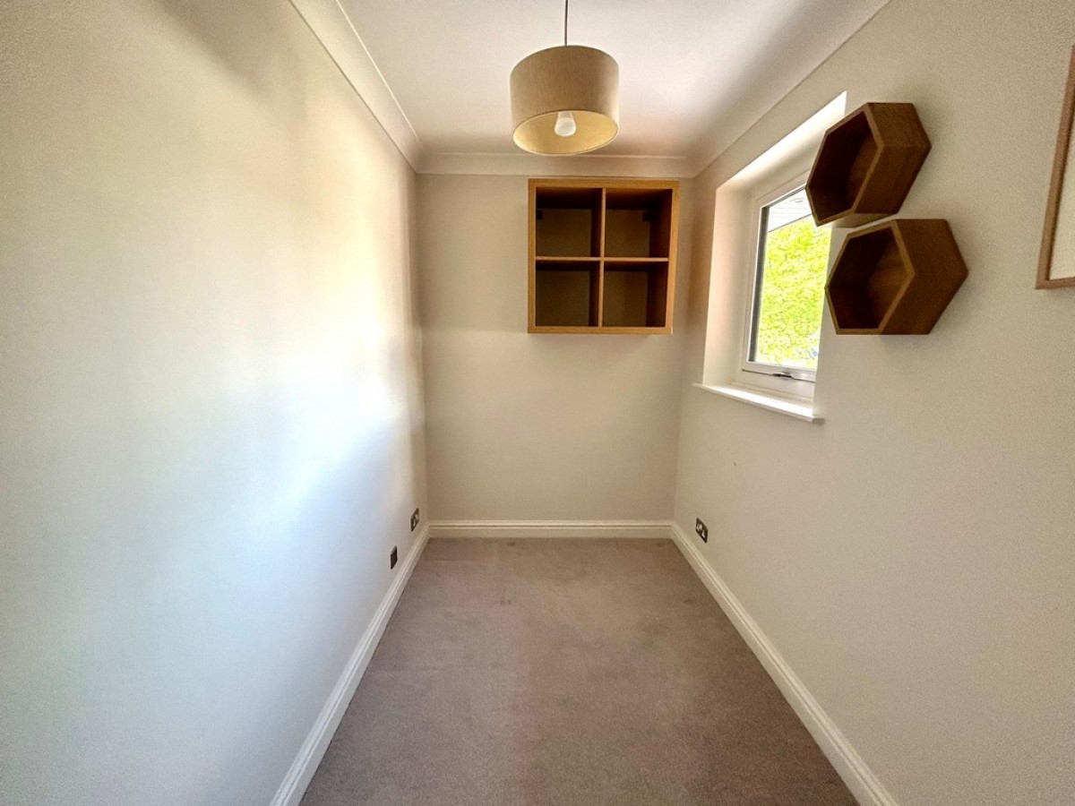 Harlow Avenue, Mansfield