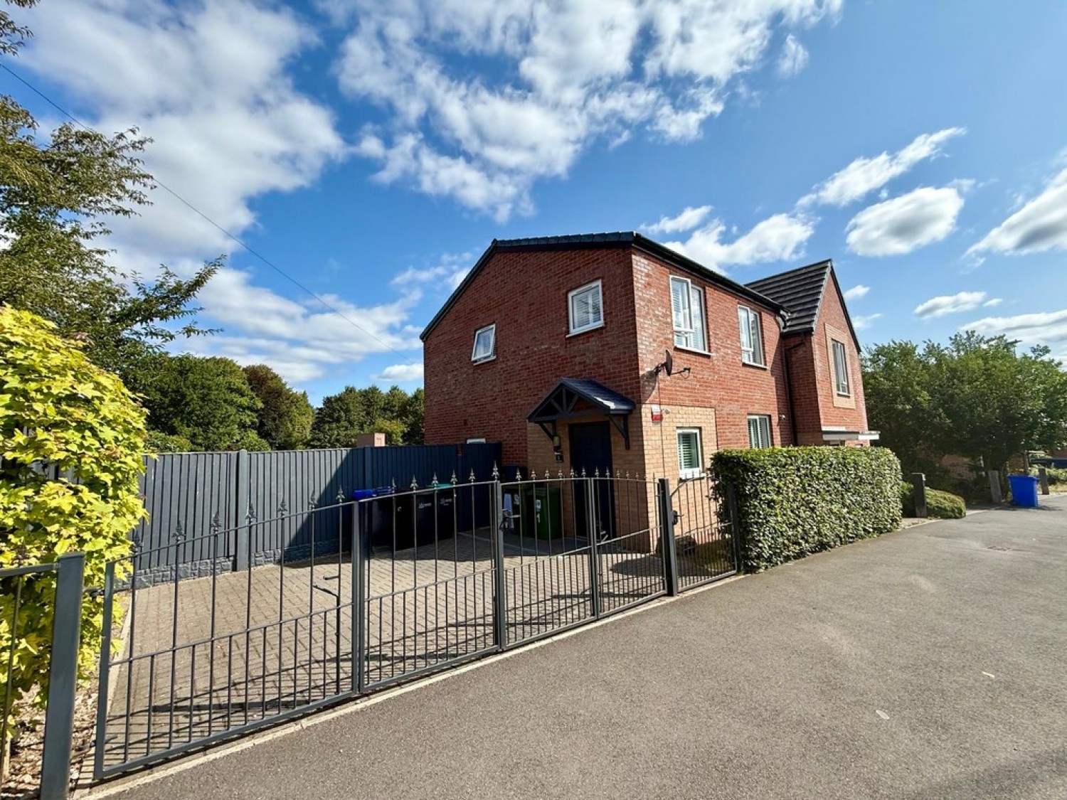 Peel Gardens, Mansfield