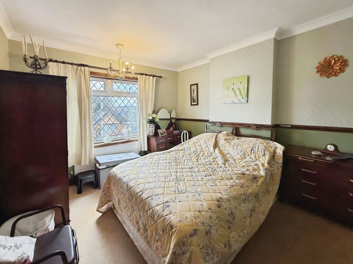 Intake Avenue, Mansfield