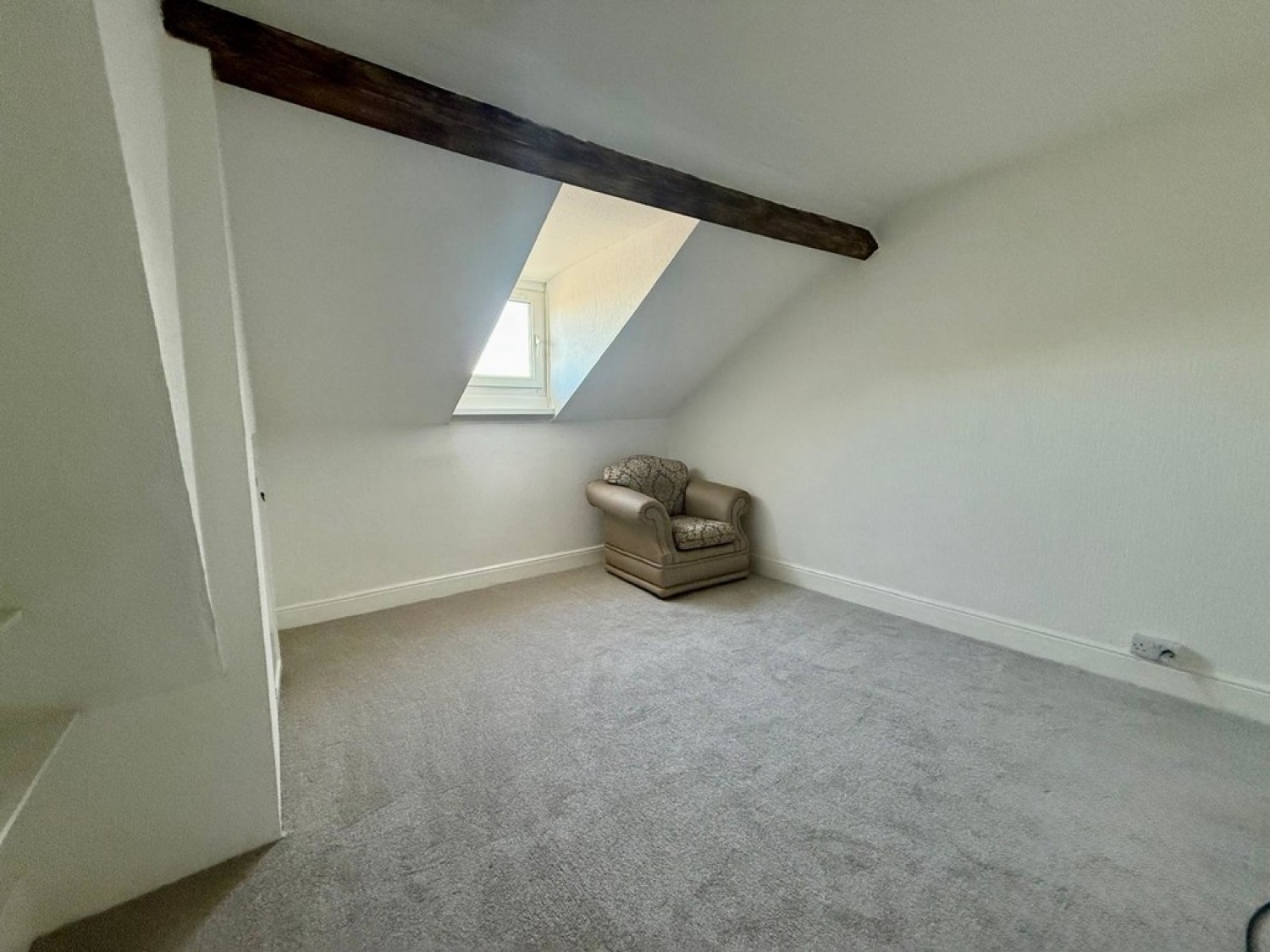 3 bedroom House in Vale Road, Mansfield Woodhouse, Nottinghamshire