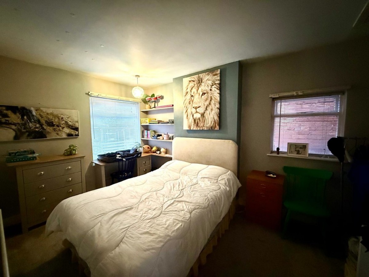 Montague Street, Mansfield