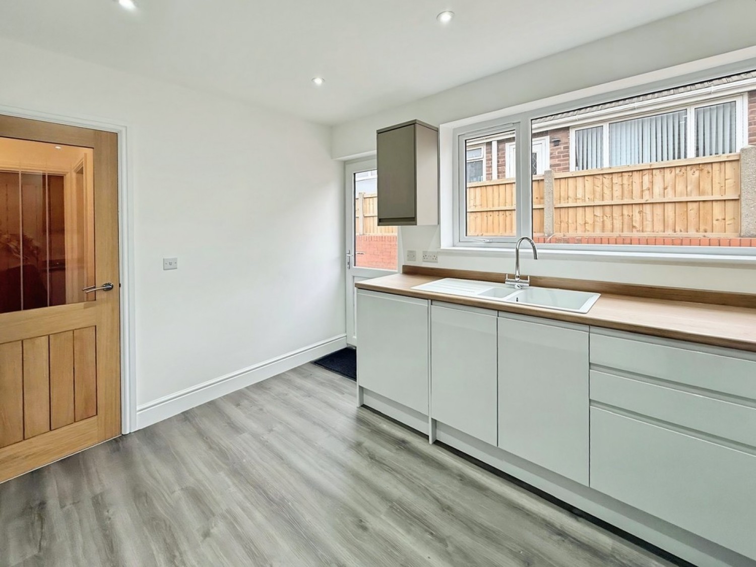 4 bedroom Bungalow for Sale Welwyn Avenue, Mansfield Woodhouse, Mansfield