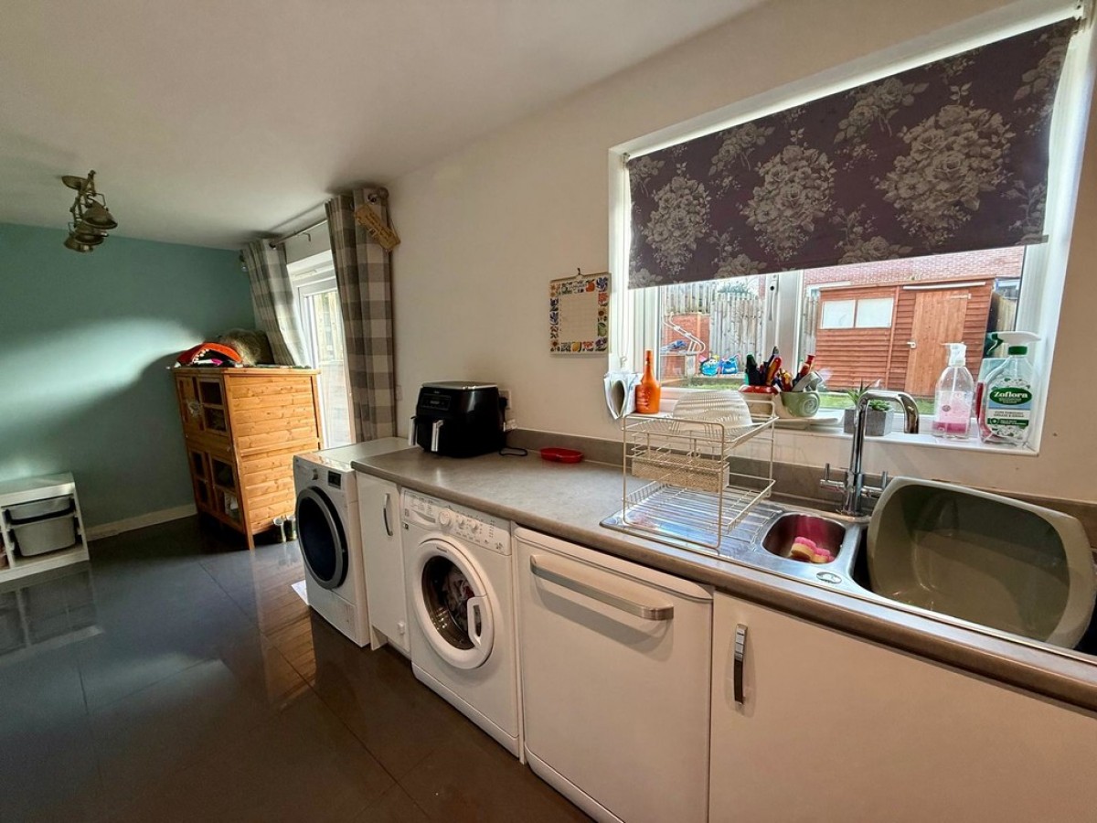 Mandalay Road, Pleasley