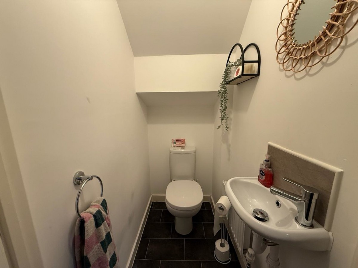 Mandalay Road, Pleasley