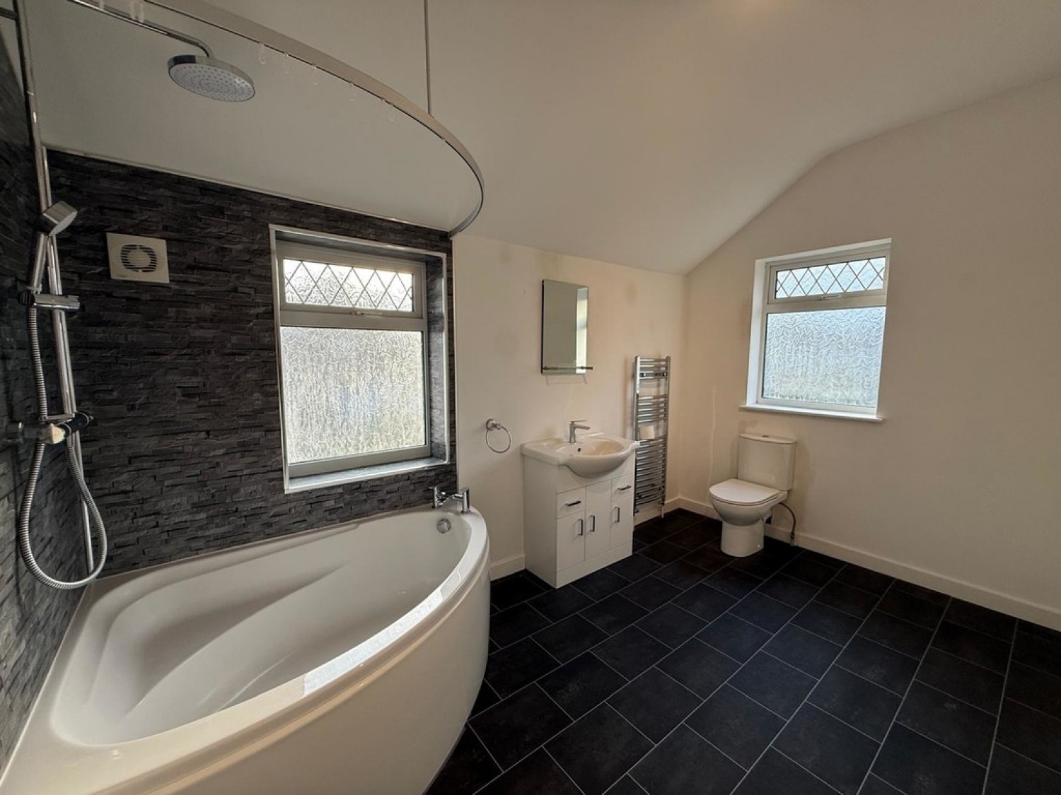 2 bedroom House in Westfield Lane, Mansfield, Nottinghamshire