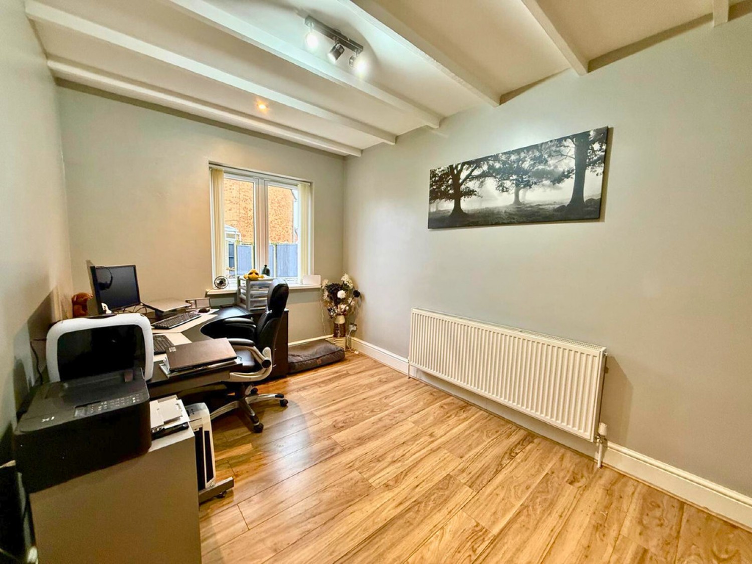 3 bedroom Bungalow in Riding Hill Avenue, Shirebrook, Mansfield