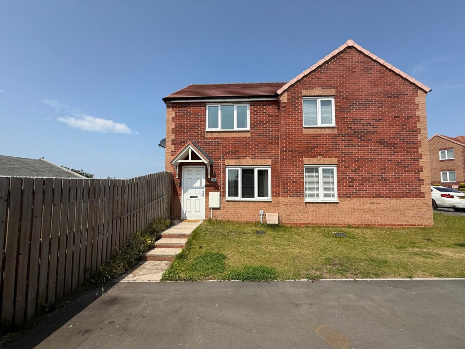 2 bedroom House in Sir Brian Way, Bilsthorpe, Nottinghamshire