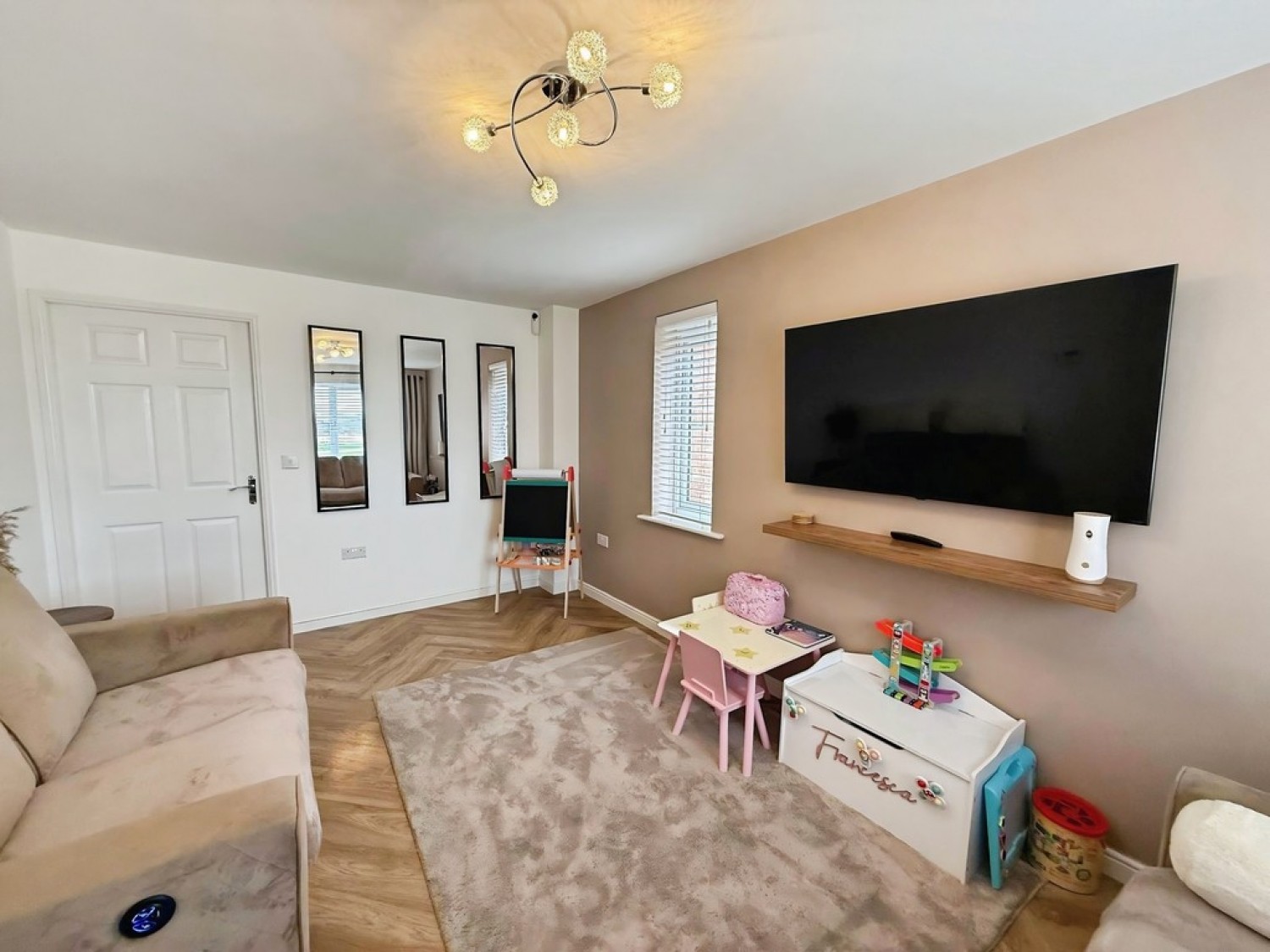 3 bedroom House for Sale Swan Lane, New Ollerton,