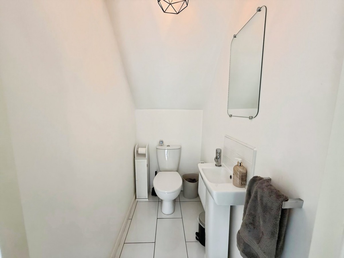 Swan Lane, New Ollerton,