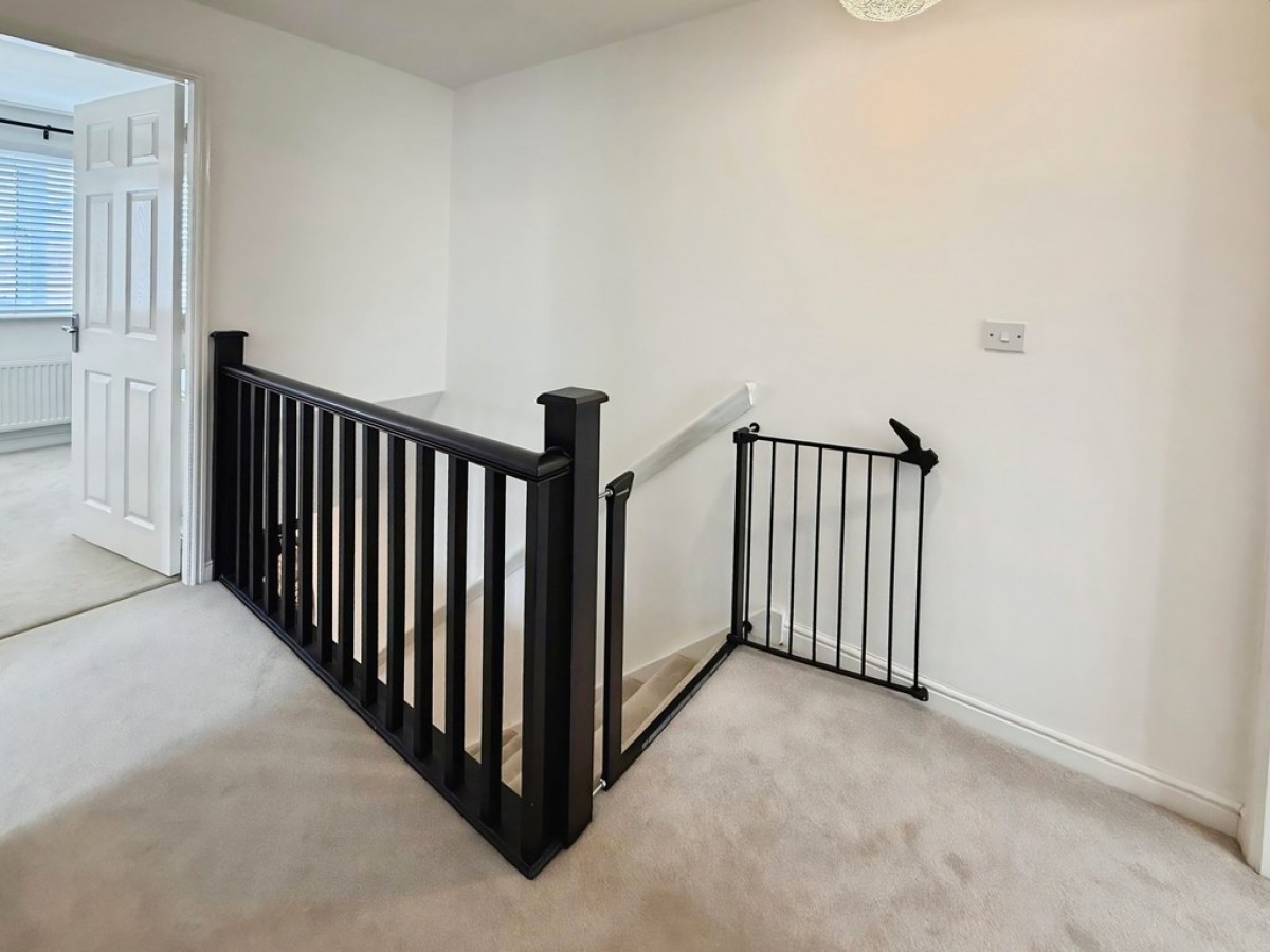 Swan Lane, New Ollerton,