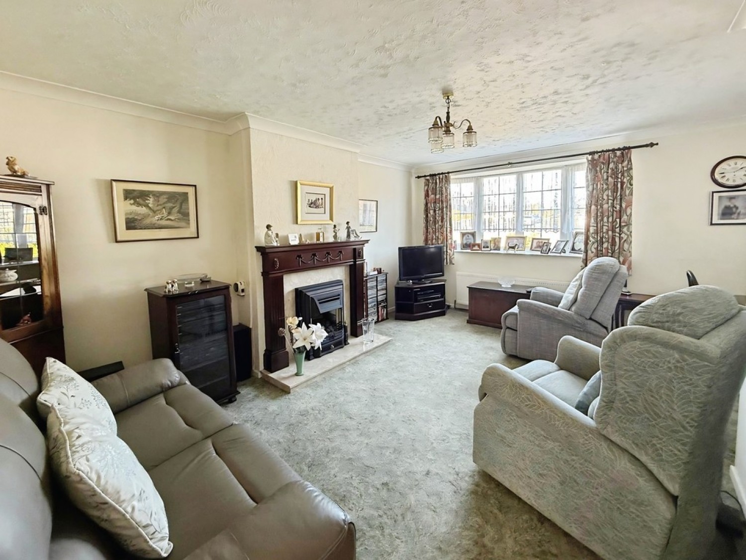 2 bedroom Bungalow for Auction Pavillion Gardens , New Houghton