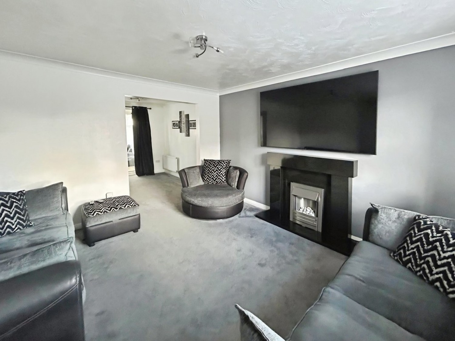 3 bedroom House for Sale Orchid Way, Shirebrook, Mansfield