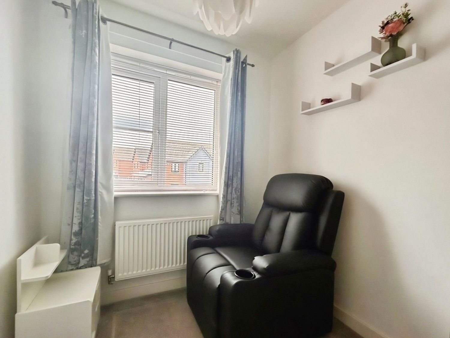 3 bedroom House for Sale Caraway Drive, Shirebrook, Mansfield