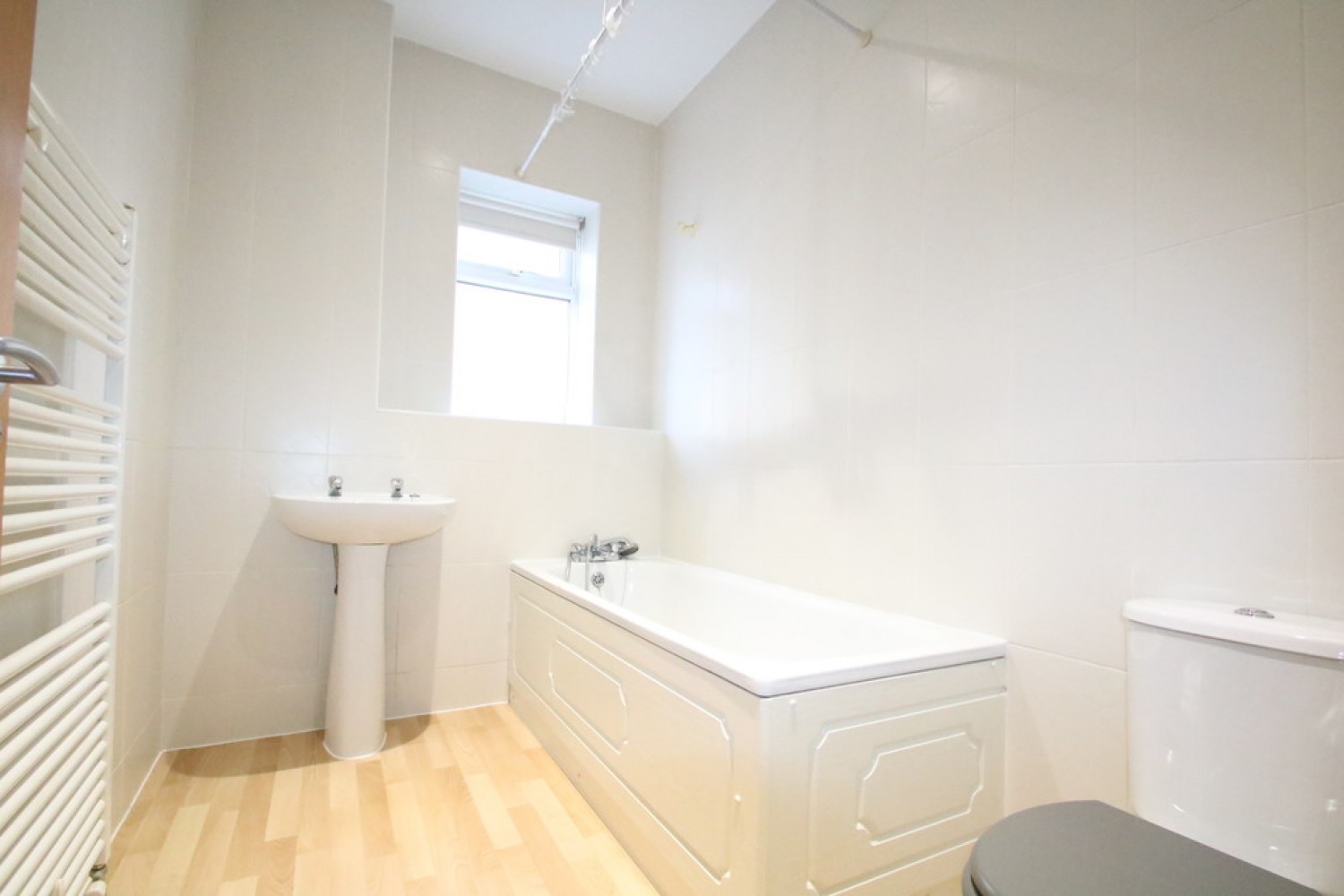 1 bedroom Flat for Letting Birdhurst Rise, South Croydon
