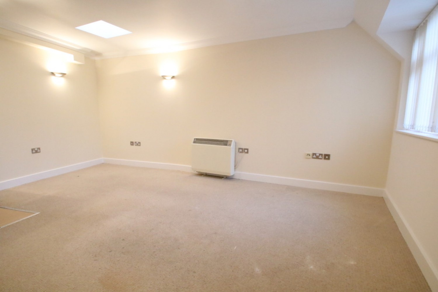 Amber Court, 155a Cherry Orchard Road