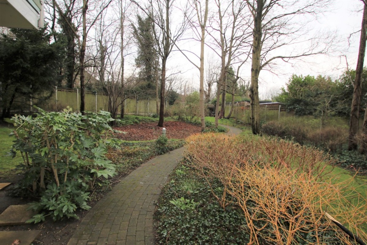 Sanderstead Road, South Croydon