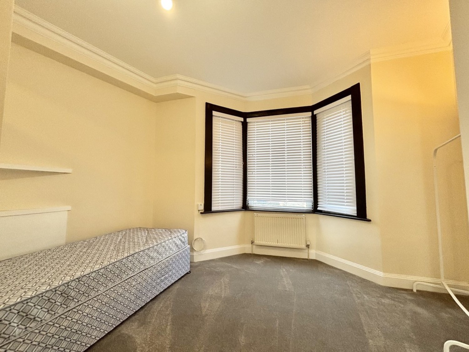 2 bedroom Flat for Letting Sussex Road, Croydon