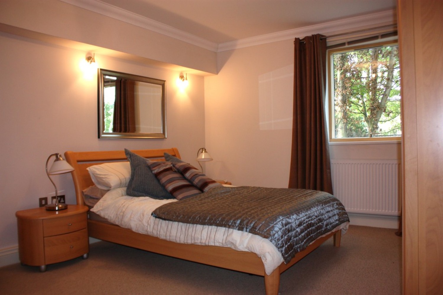 2 bedroom Flat for Letting Sanderstead, South Croydon