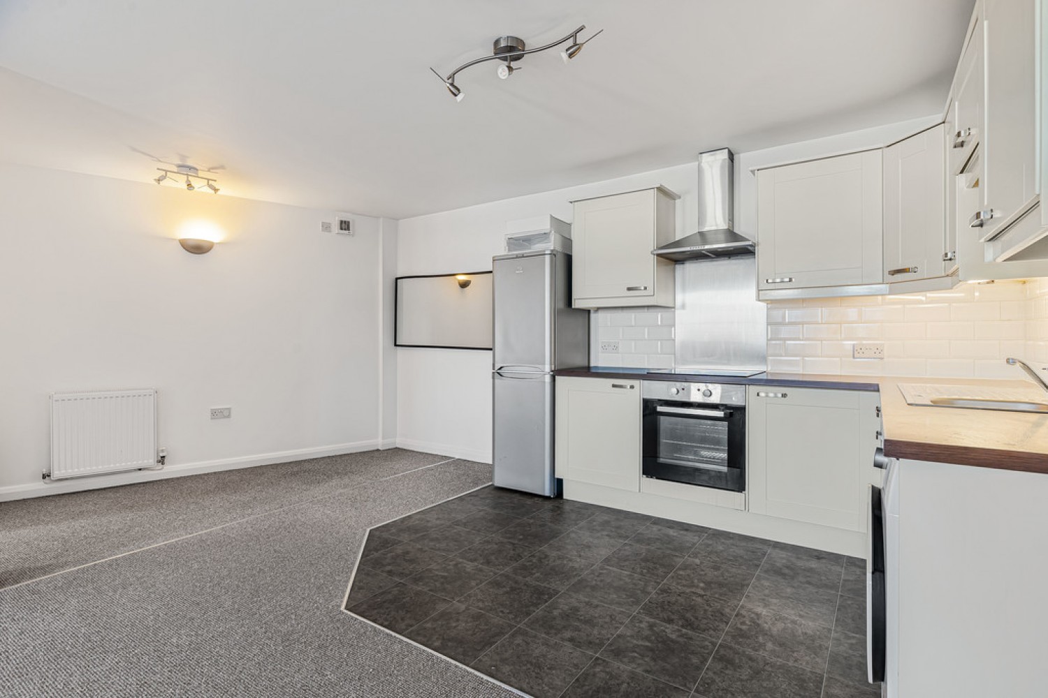 2 bedroom Flat in Sussex Road, South Croydon