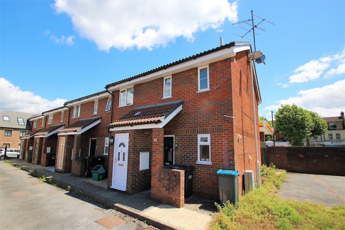 Darmaine Close, South Croydon