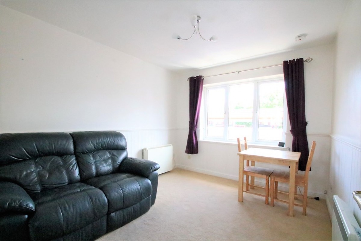 Darmaine Close, South Croydon