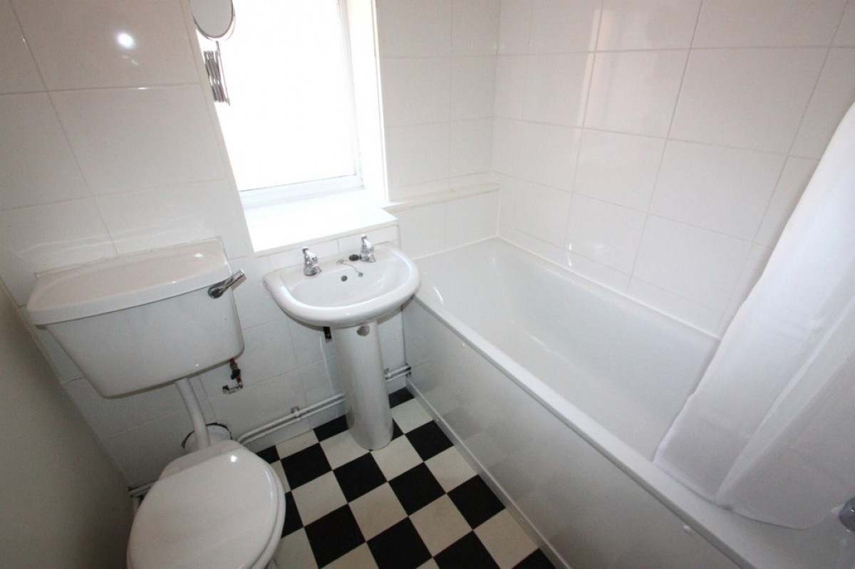 Holmbury Grove, Forestdale, Surrey