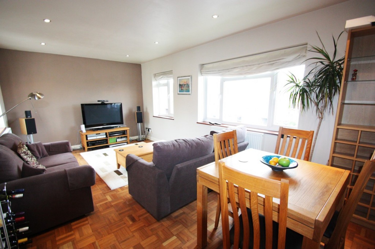 2 bedroom Flat for Letting Ashburton Road, East Croydon