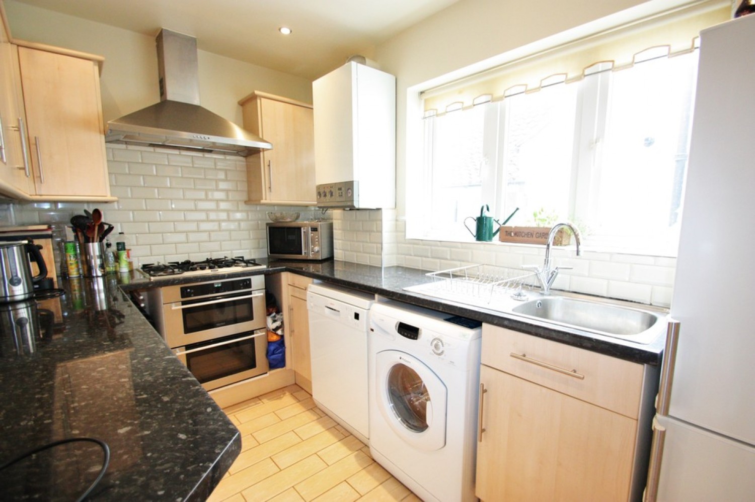 2 bedroom Flat for Letting Ashburton Road, East Croydon