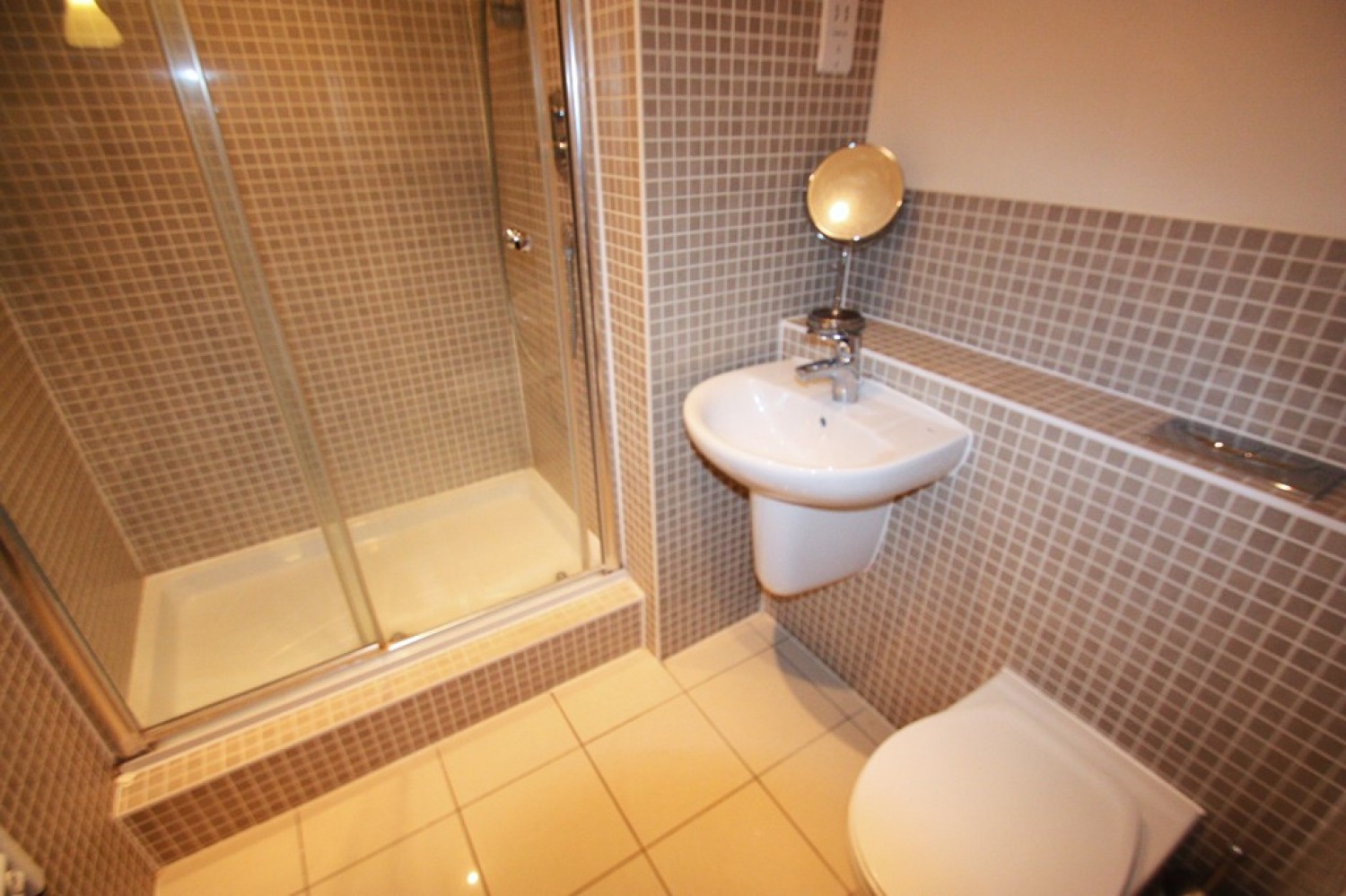 2 bedroom Flat for Letting Pampisford Road, South Croydon, Surrey