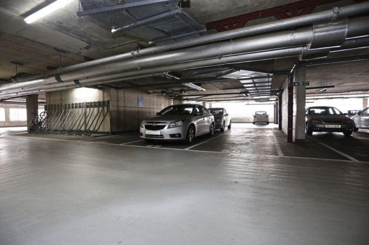 Whitestone Way, Croydon