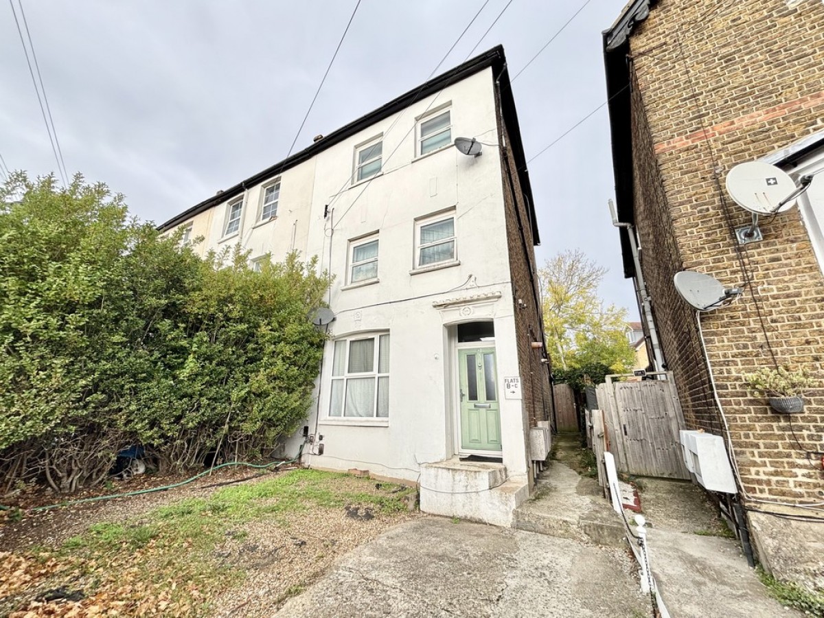 Albert Road, London SE25