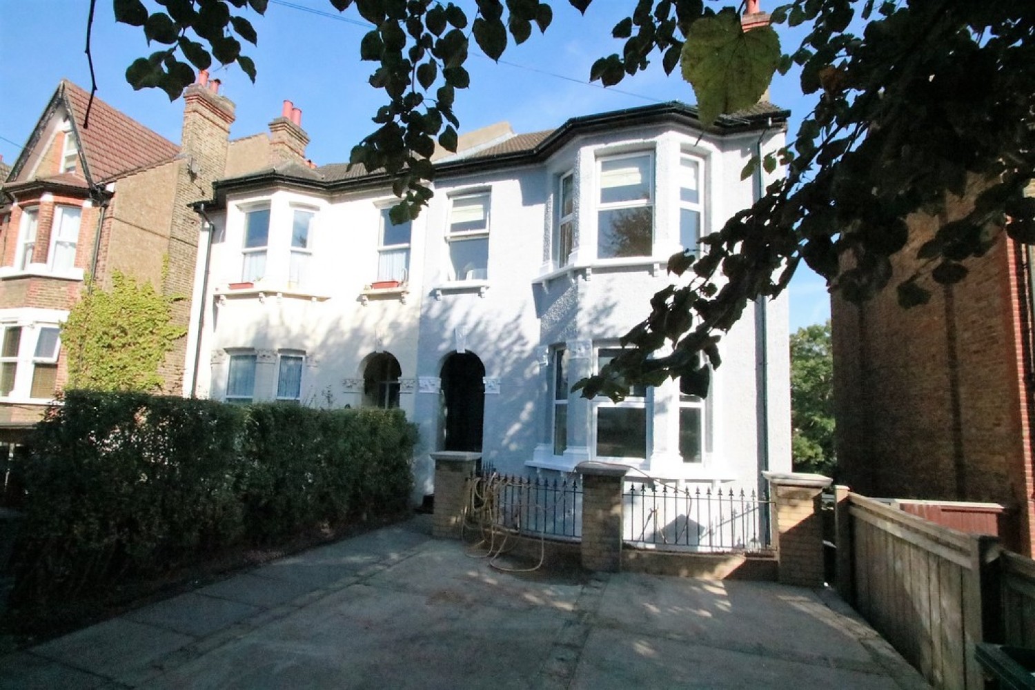 2 bedroom Flat for Letting Avondale Road, South Croydon