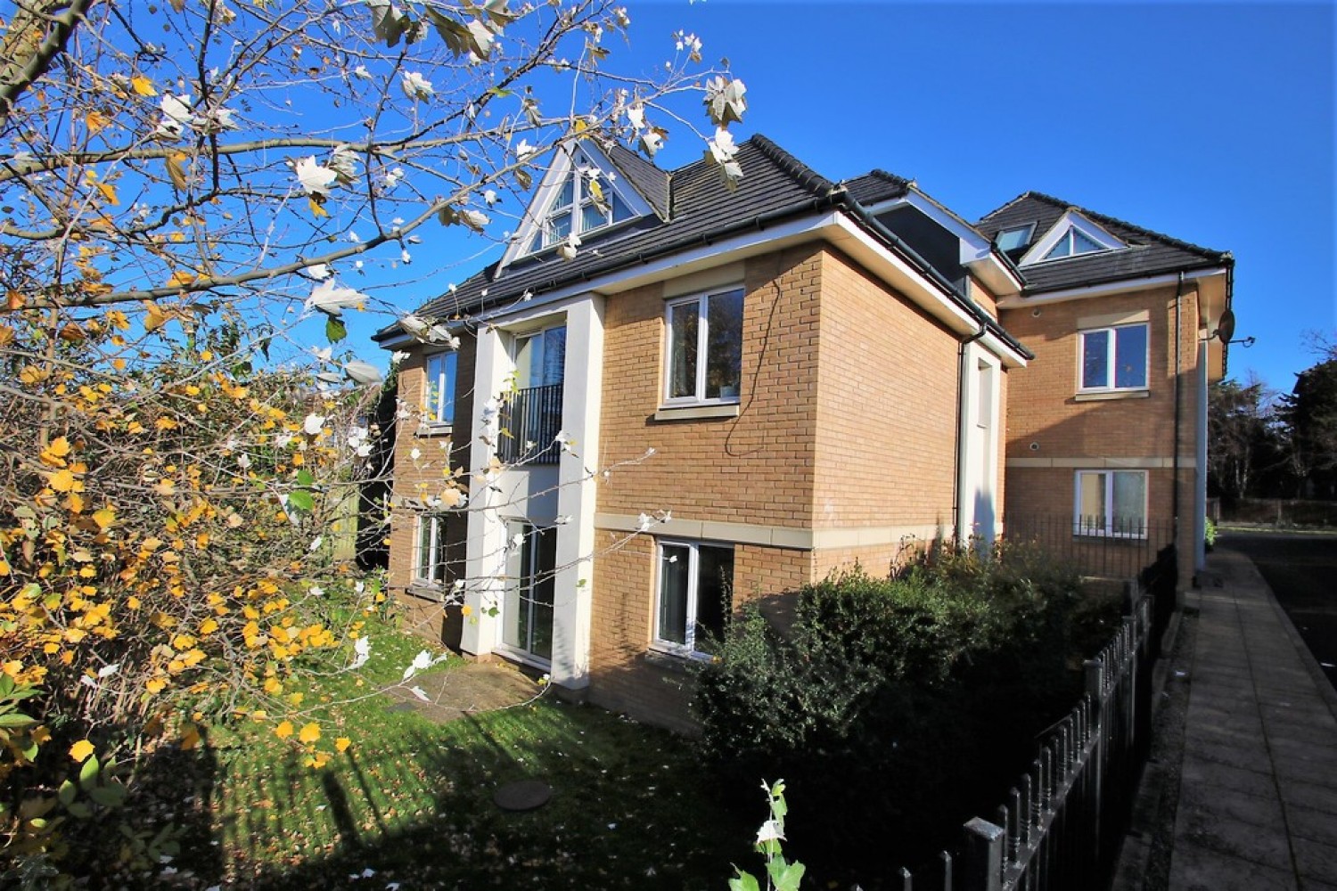 Pampisford Road, South Croydon