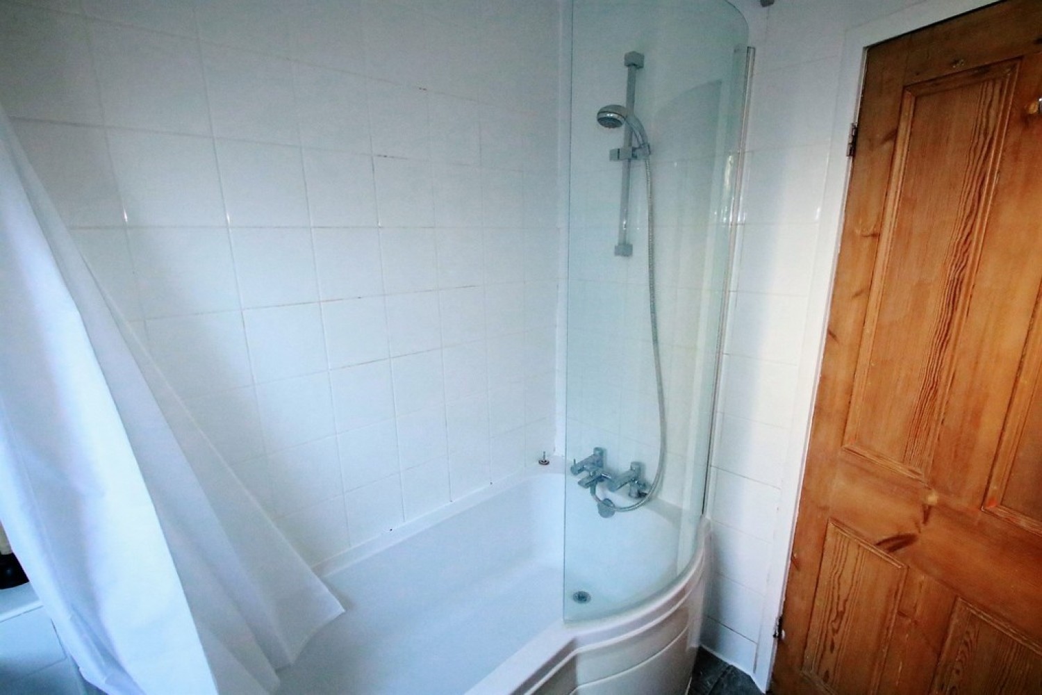 2 bedroom Flat for Letting Dornton Road, South Croydon